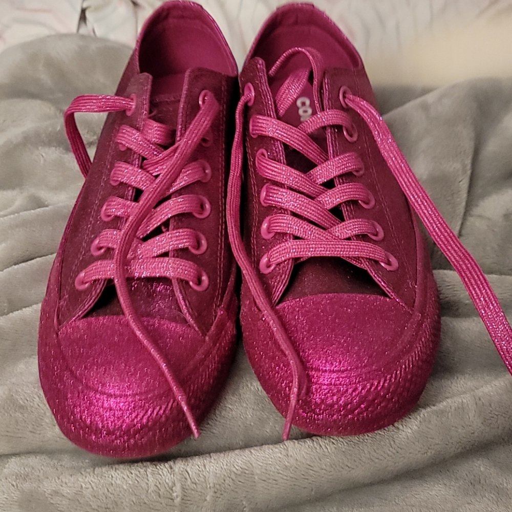 Glitter converse